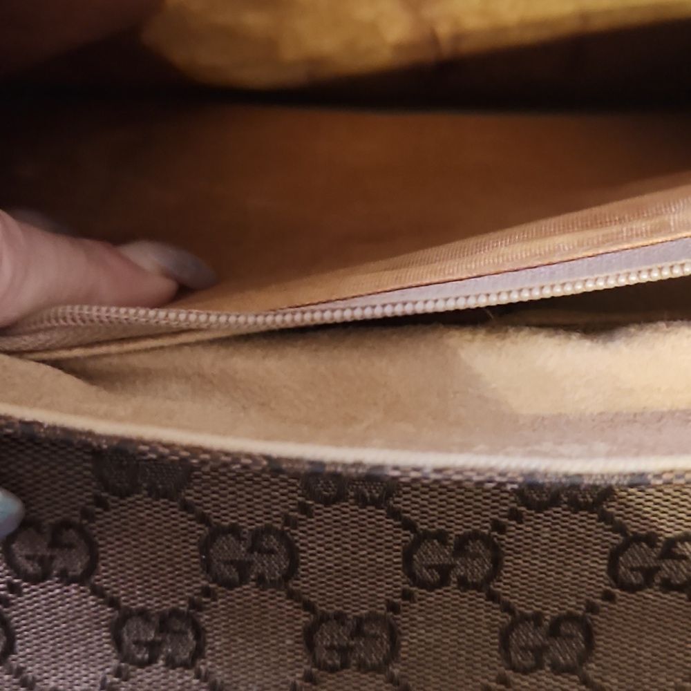Gucci GG Canvas Tan and Brown Monogram Bag - Picture 9 of 14